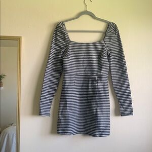 Mi ami Black and White Skater Dress with Long Sleeves and Square Neck